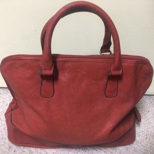 Bueno Bowler Handbag